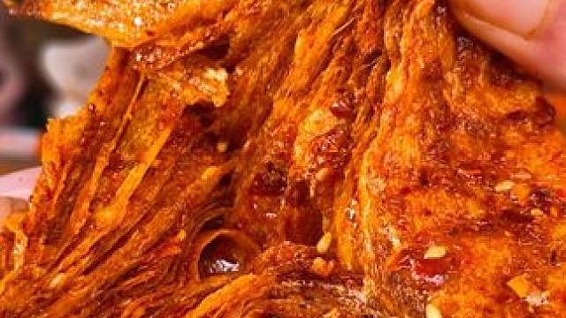 重庆四川江西的宝子说不辣难道就真的不辣吗?#辣条 #好吃到停不下来 #零食推荐