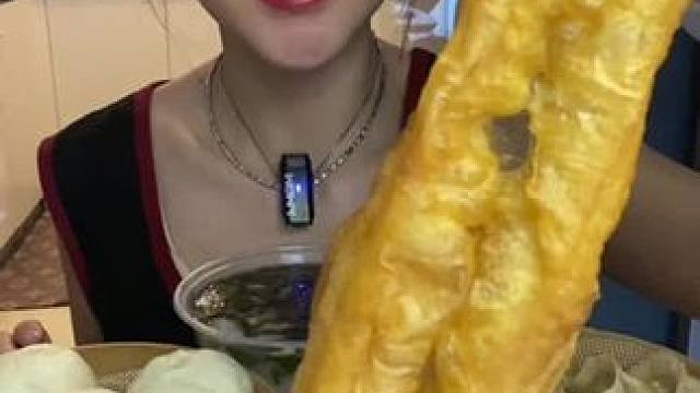 #今年要炫一种很新的月饼 #各地特色月饼上分大赛 #爱就是一起吃好多好多顿饭 #简简单单吃顿大餐 #