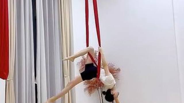 随心～自由～快乐#空舞#空中瑜伽 #东莞