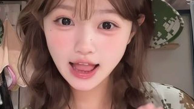 我来啦 #甜妹 #扭一扭 #女大学生 #圆脸  #我今天长这样