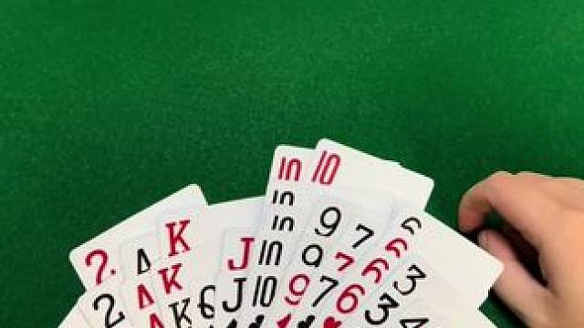 #是时候展现真正的技术了 #是时候展现真正的牌技了 #不管牌咋样气势不能输 #斗地主的百种姿势 #四