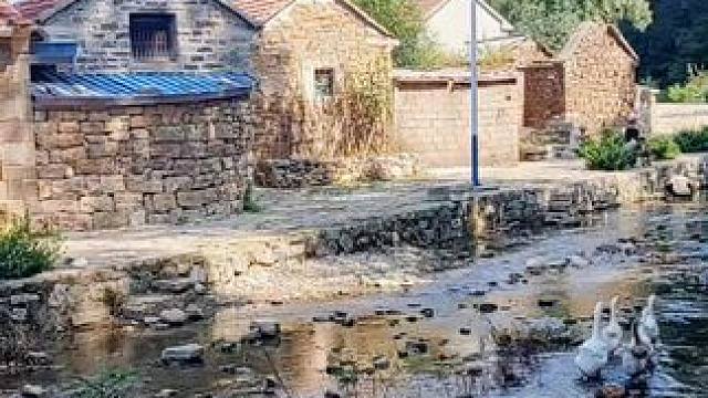 #农村生活 #从小长大的地方 #莱芜篇（168）上法山村，该村位于济南市莱芜区茶业口镇。位于镇驻地东