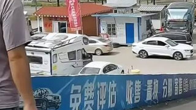 “意料之外的痛”#猝不及防 #看一遍笑一遍 #专治不开心