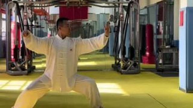 练拳练体练人格！用心体悟轻沉兼备，刚柔相济，快慢相间，顺逆螺旋…#太极拳 #太极十三式 #日常训练 