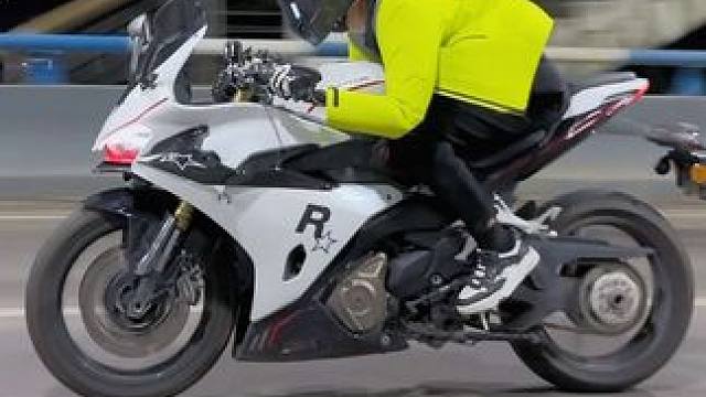 这条视频只回复暖男和甜妹#机车