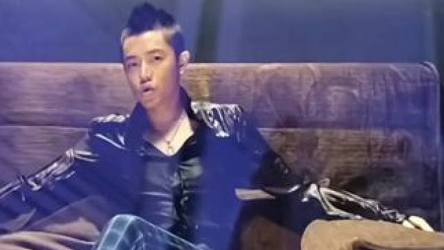 《全是爱》#凤凰传奇成都演唱会