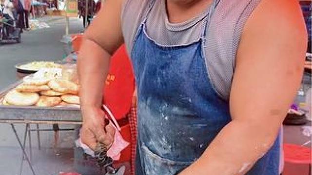 #生活的烟火气息 #真材实料才能做出好味道 #老手艺 #最圆的月亮在家的方向 #抖出家乡味