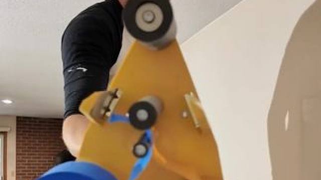 美国工人的房屋翻新喷漆方式，快捷又专业！ #高性能实用工具 #装修工具 #能工巧匠 #油漆工 #装修