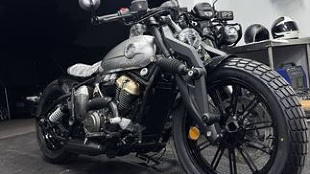 等了183天，可算到了 #摩托车改装 #机车 #巡航 #拿破仑250 #灰石250