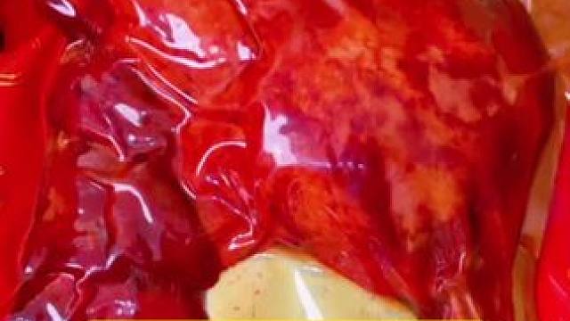 乡巴佬大鸭腿#好吃不贵经济实惠 #鸭货美食 #卤味熟食 #开袋即食 #好吃又便宜的鸭脖推荐