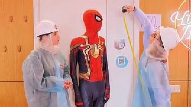 身高太高禁止入内，这规定简直太奇葩了！ #看一遍笑一遍 #意想不到的结局 #万万没想到 #老外真会玩