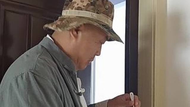 盯的太紧了，差点吓出心脏病 #纯属娱乐不要当真 #给生活找点乐子 #哈哈哈娱乐一下