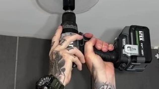 欧美工人工具操作！ #闲鱼手机跳水价 #装修工具 #高性能实用工具 #锂电工具 #新工艺