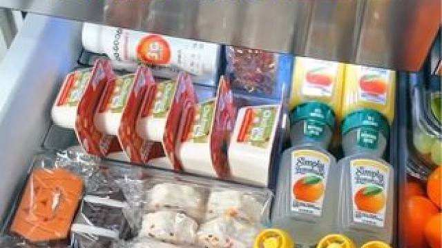 沉浸式收纳整理｜精致宝妈冰箱零食抽屉补货整理vlog～✨☺️ 
#收纳整理 #强迫症的日常 #解压视