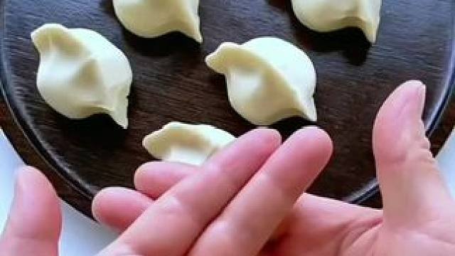 包饺九式 #包饺子 #吃饺子咯 #饺子的花样包法 #生活小妙招 #花式面点