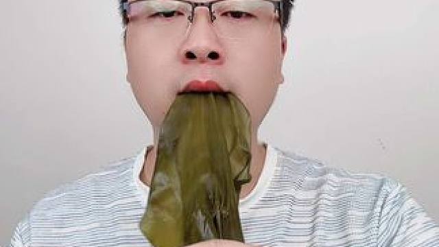 朋友请我吃茶饼 #是时候展现真正的技术了 #从来没吃过这么好吃的东西 #一口一口把你吃掉 #这个太好