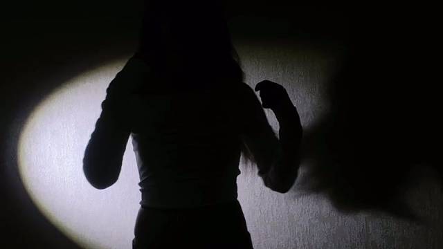 嘘   帮我艾特一下我的宝找不到了