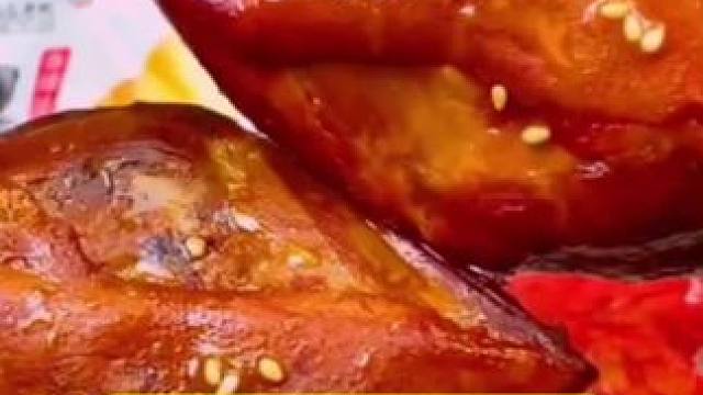 乡巴佬大鸭腿#好吃不贵经济实惠 #卤味熟食 #舌尖上的美食 #鸭货美食 #零食推荐