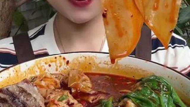 #宽粉 #爆辣 #抄手 #腊味