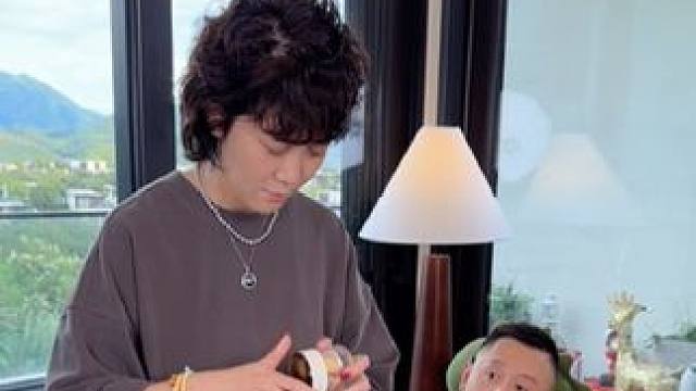 这样做三明治面膜实在是太奢侈了，大家可以跟着丛姐尝试一下，会有惊喜等着你