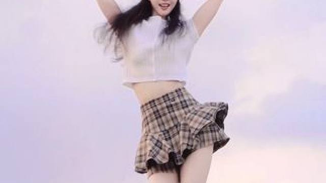 刚学的 你看行吗#若把你dj #越南鼓卡点舞 #舞蹈