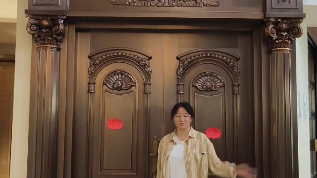 大佬们的欧式风豪宅都在选什么入户门？答案就在这里！