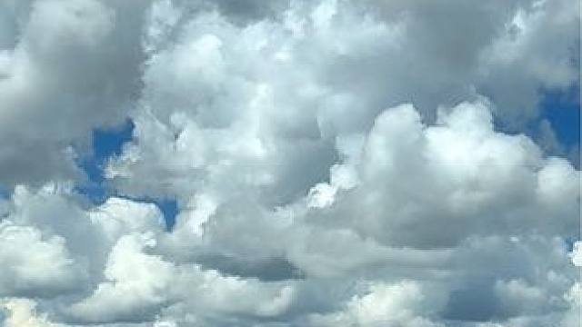 高原灿烂的阳光，是我永远的梦，相信明天灿烂 无比的黎明#油画般的云朵好美 #属于西藏的那片蓝 #这是