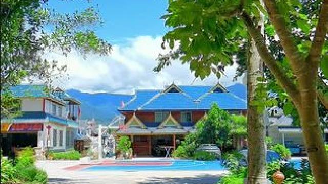 极边第一村——西双版纳龙利村，领略独有的浪漫与异国风情。