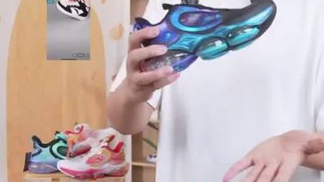 时尚童鞋来袭！