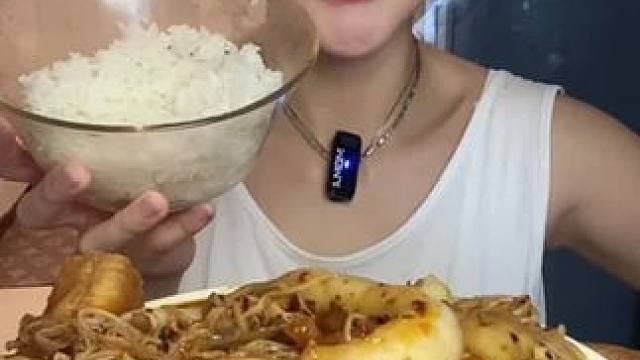 12.30开播啦❤️# #吃货一枚鉴定完毕 #大口吃肉的感觉太爽了 #南方人是怎么吃月饼的 #妈呀太