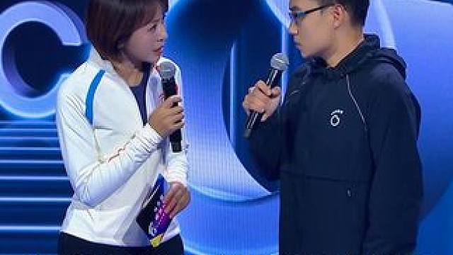 马孔多为激励员工跑步，一年发奖金近20w跑步文化已经彻底融入到每一位马孔多人的基因之中，成为他们生活