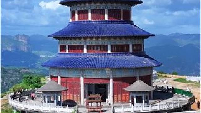 在乐清的茗山之巅，有一座宛如仙境般的建筑——天坛小布达拉宫。#旅行推荐官 #佛教圣地 #美景尽收眼底