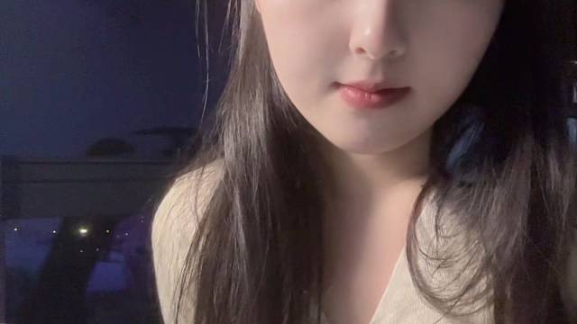 你看啊  又到秋天了  总说时间过的慢 其实很快的