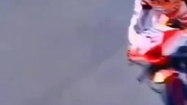 #motogp #摩托车比赛 #压弯 #滑胎过弯 #93号马奎斯