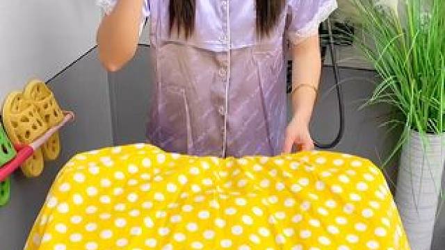 #可伸缩拖鞋架 ，凉鞋拖鞋用它收纳不占空间，还是个#可伸缩毛巾架 ，卫生间干净整洁多了#免打孔 #实