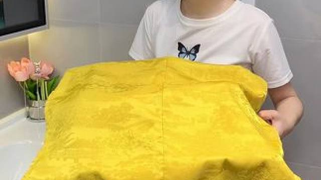 奶油风吸盘牙刷杯真的很不错，干净卫生，好用推荐#吸盘牙刷杯  #吸盘花朵牙刷杯 #洗漱杯家用