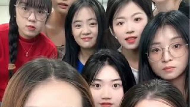 给蛋卷的神秘惊喜哈哈哈 #意想不到的结局 #办公室日常 #惊喜