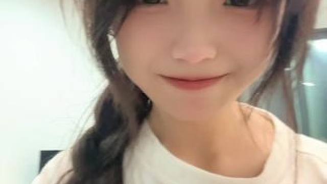 待在自己的时间里，我只是自己