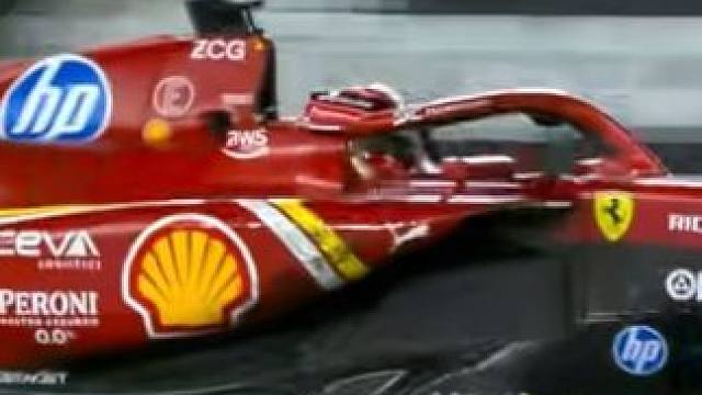 新加坡大奖赛最后时刻，勒克莱尔和拉塞尔之间的精彩攻防战！