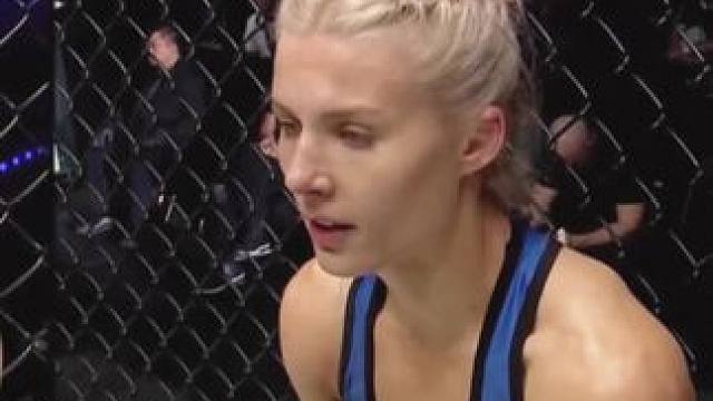 这一脚下去谁不心疼，就连摔倒都那么优雅 #武尊苏波邦出战OFF81#格斗 #mma综合格斗 #自由搏