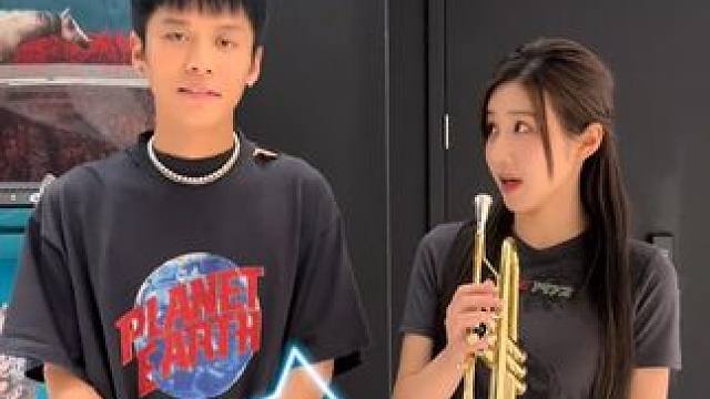 当我把乔妹8.29号置顶视频放到剪辑软件以0.2倍速播放后，发现了一些不为人知的东西。#乔妹 #三只