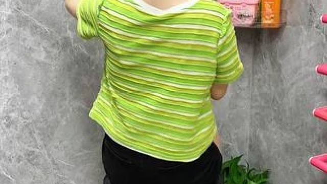 #可伸缩拖鞋架 ，凉鞋拖鞋用它收纳不占空间，还是个#可伸缩毛巾架 ，卫生间干净整洁多了#免打孔 #实