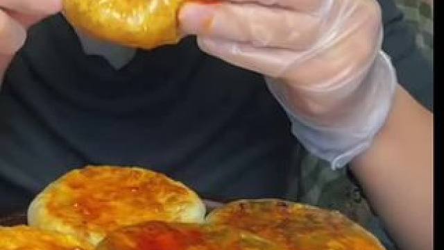 #韭菜鸡蛋饼 食者道的韭菜饼也是绝绝了好吃吃，不会做面食的 就可以拍它