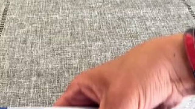 你以为是一支笔，其实是~ #玩个很新的东西  #鱼竿