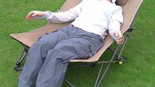 超大的椅面，可以坐也可以躺，而且收纳还十分方便 #折叠椅 #户外折叠椅子 #便携折叠椅 #户外折叠椅