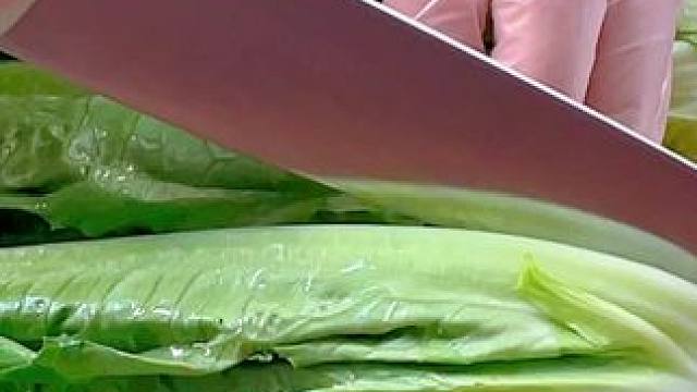 油麦菜想要好吃你就像我这样做，清脆爽口营养又美味，做法很简单