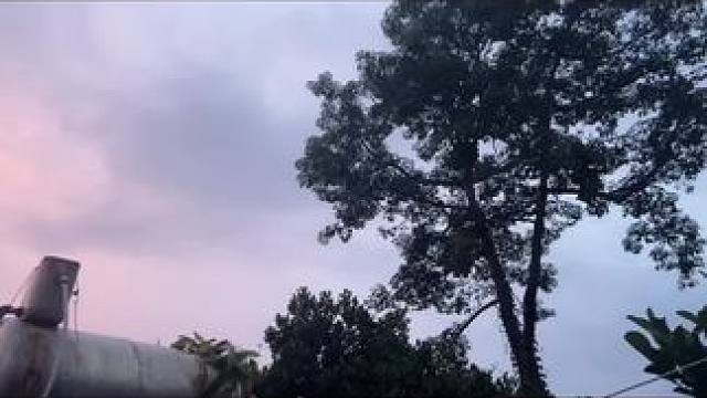 #背包客松洋 #你要适应这个世界所有温度 #生活百般滋味你要笑着面对 #感觉累了就放空自己 #阳光正