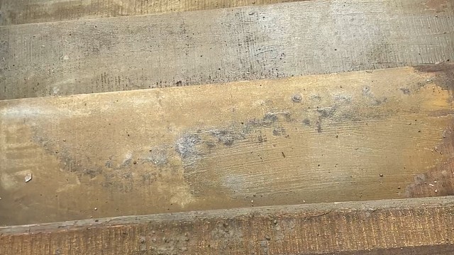 楼梯滚瓶子爆破解压时刻