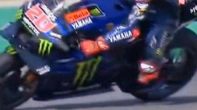 #motogp #压弯 #摩托车比赛 #滑胎过弯 #危险动作请勿模仿