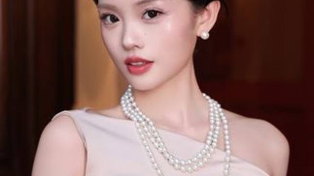 女明星的出圈秘诀轻松拿捏，都在这对底妆cp里#白金养肤粉底液#白金养肤粉饼#干皮#贵气钻光妆